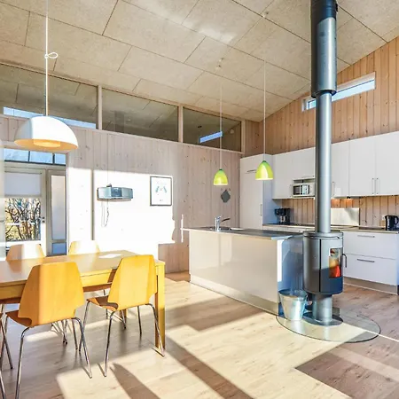 Holiday home Beautiful Home In Ebeltoft With Kitchen